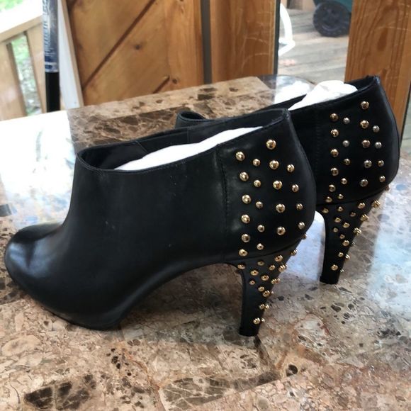 NWT 8 1/2 Steve Madden booties - Picture 8 of 8